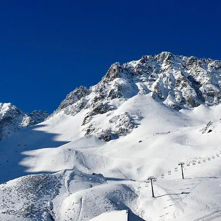 5 Pers - Pied Des Pistes - Parking Couvert - Balcon - Fr-1-404-236